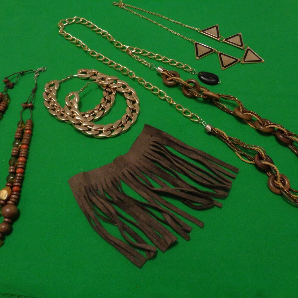 BOHEMIAN DREAMER 3 NEW NECKLACES 1 RETRO EARINGS PIECE OF FRINGE LOT